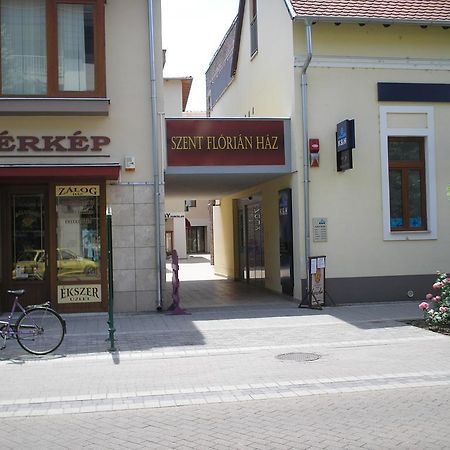 Mediterran Szallas ギュラ エクステリア 写真